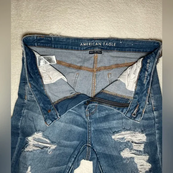 American Eagle Ripped High Rise Jeggings - Picture 6 of 7